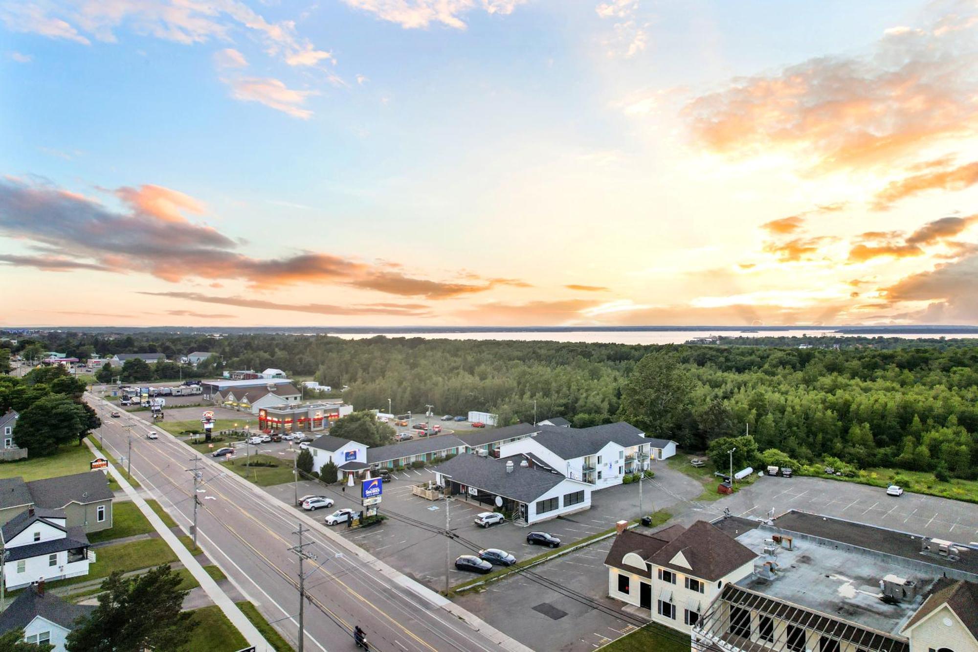 Shores Inn & Hotel Shediac Exterior foto
